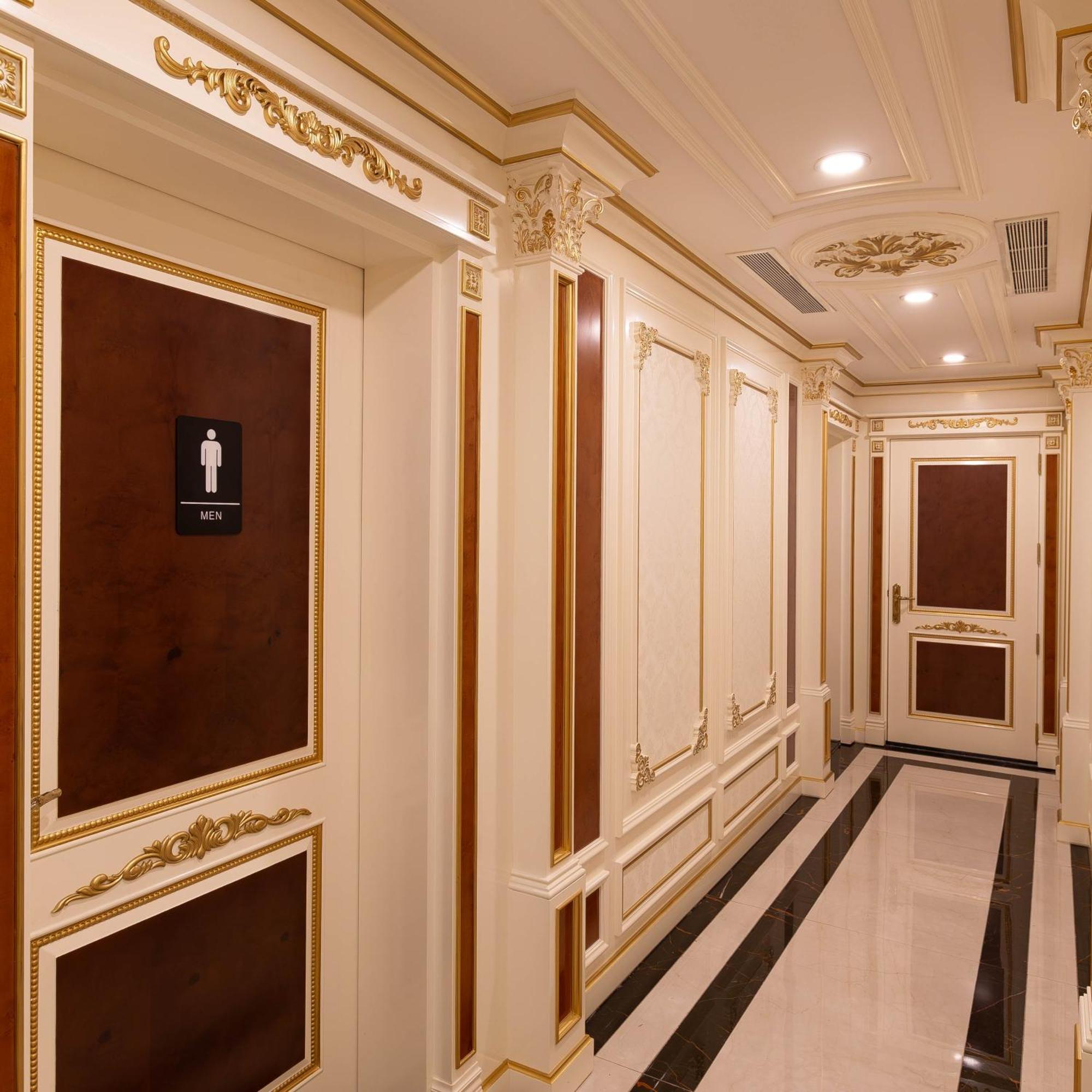 Cristal Erbil Hotel Exterior foto The interior of the train
