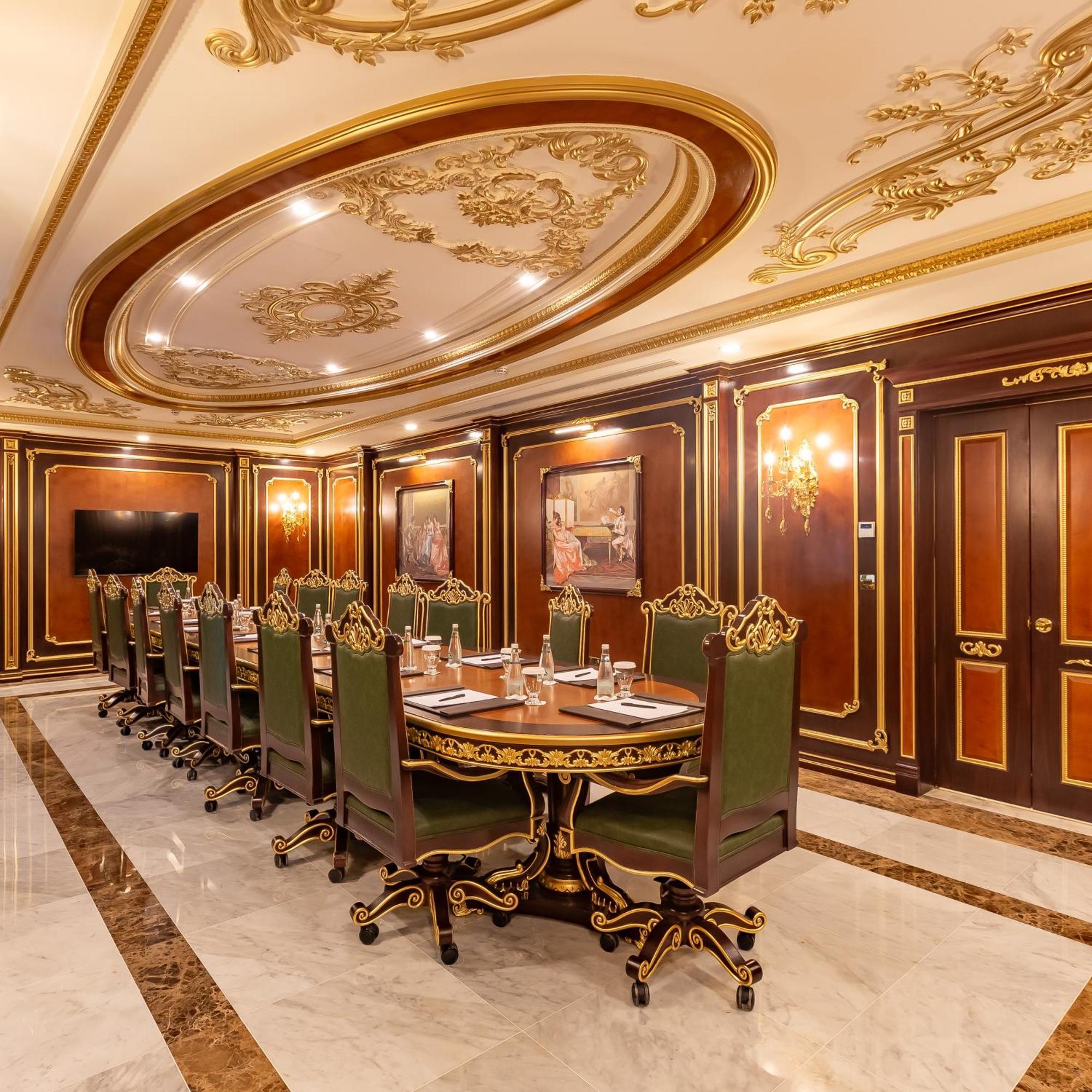 Cristal Erbil Hotel Exterior foto The boardroom of the Presidential Palace